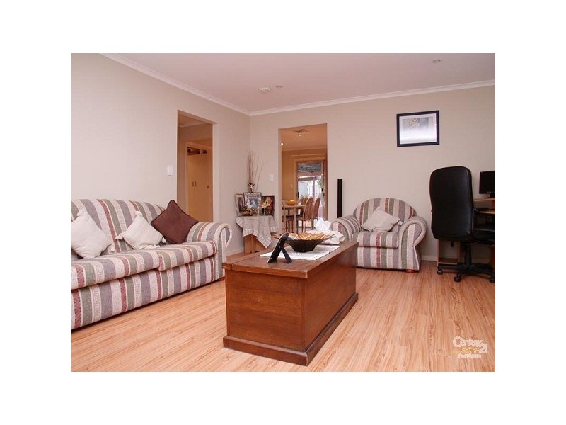 11 Riordan Street, Morphett Vale SA 5162