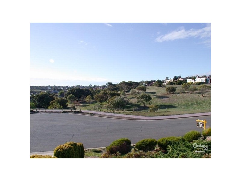 3 Manunda Way, Hallett Cove SA 5158