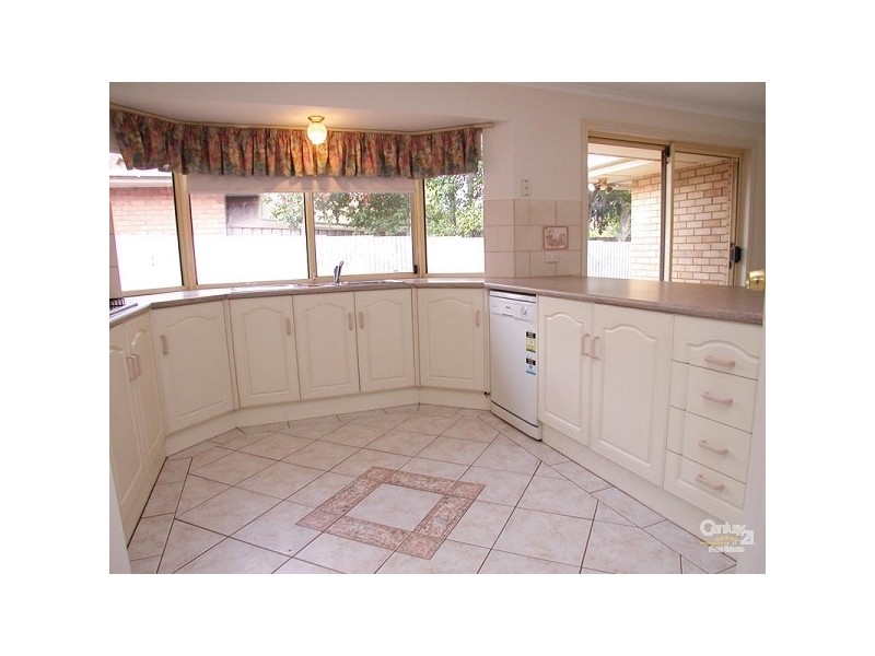 32 Onkaparinga Drive, Old Noarlunga SA 5168