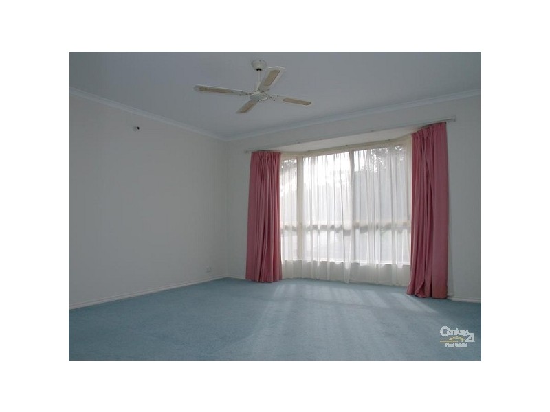 32 Onkaparinga Drive, Old Noarlunga SA 5168