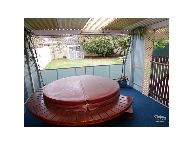 24 Seaford Road, Old Noarlunga SA 5168