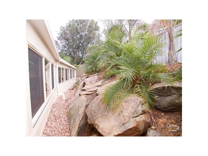 30 Lancing Court, Huntfield Heights SA 5163
