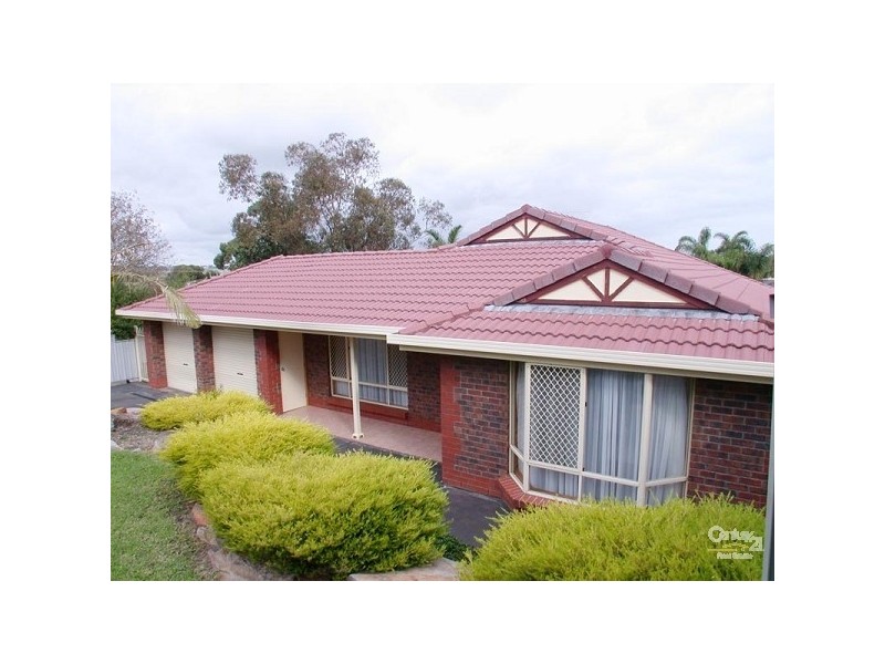 30 Lancing Court, Huntfield Heights SA 5163