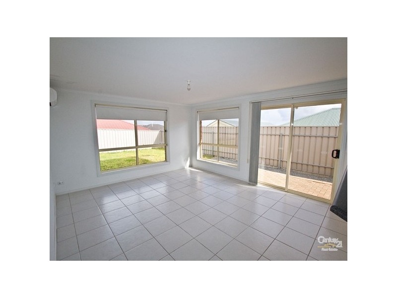 10 Omega Drive, Seaford Rise SA 5169