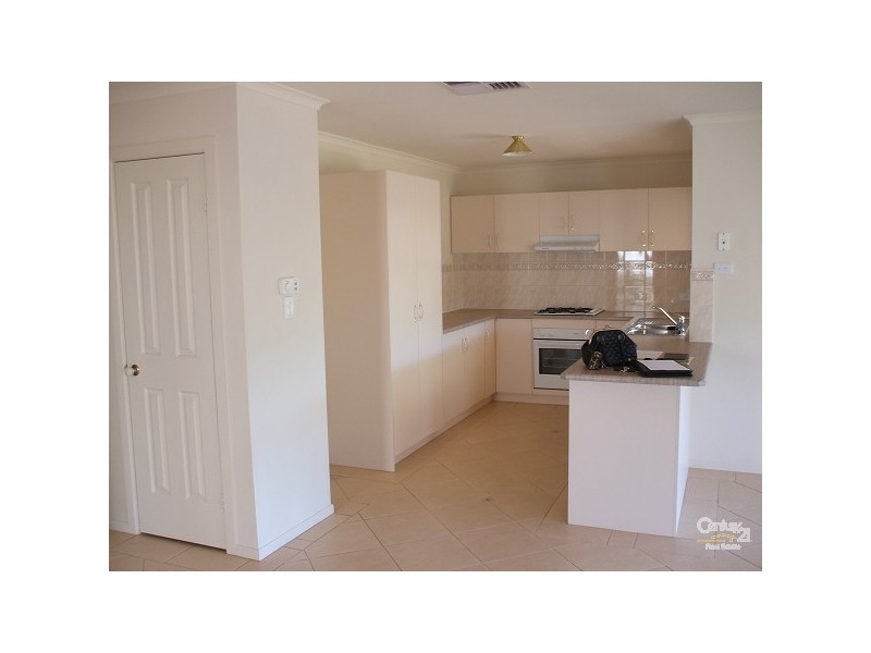 11 Grand Boulevard, Seaford Rise SA 5169