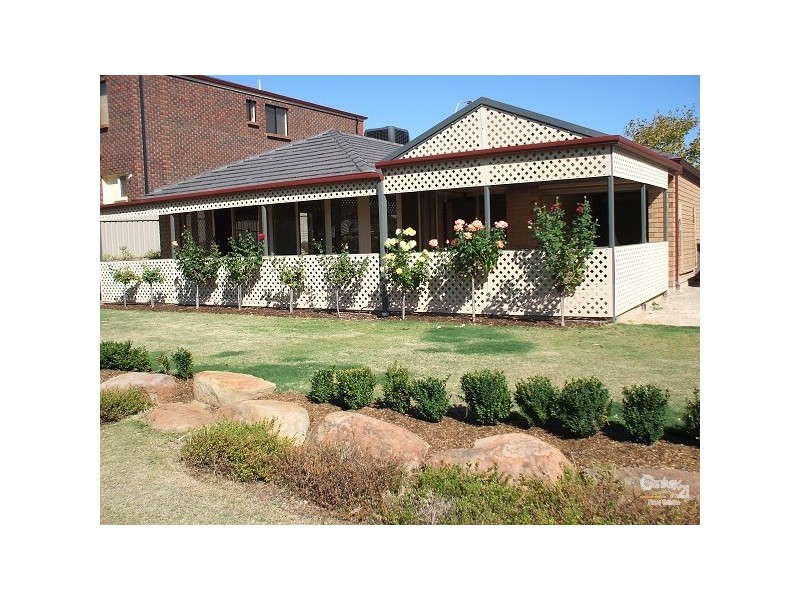 11 Grand Boulevard, Seaford Rise SA 5169