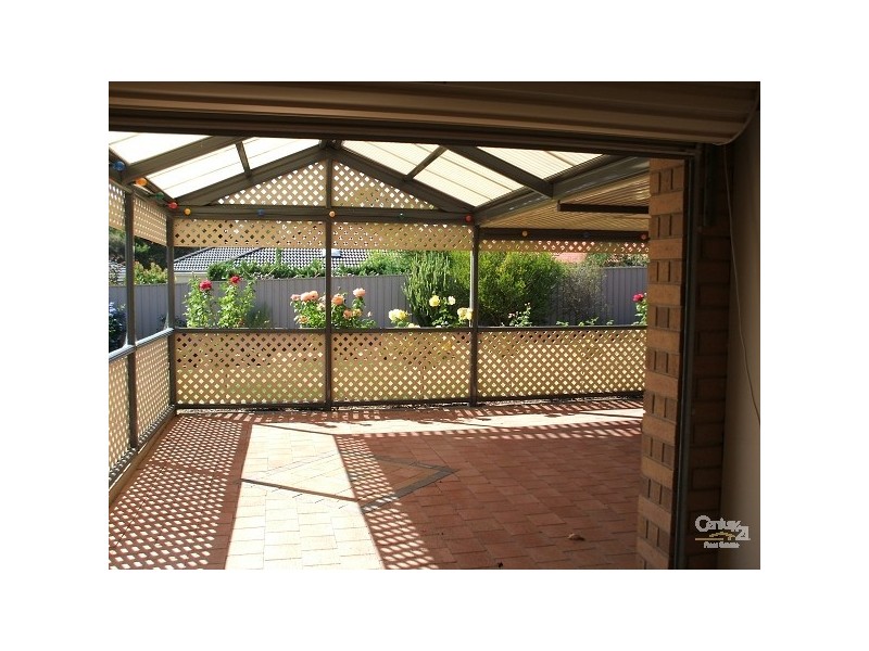 11 Grand Boulevard, Seaford Rise SA 5169