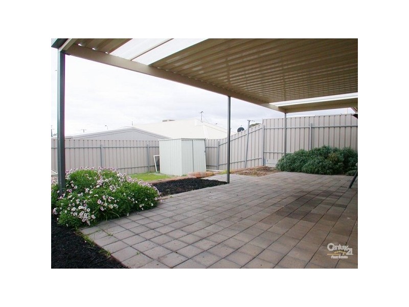 5 McGuire Court, Hackham SA 5163