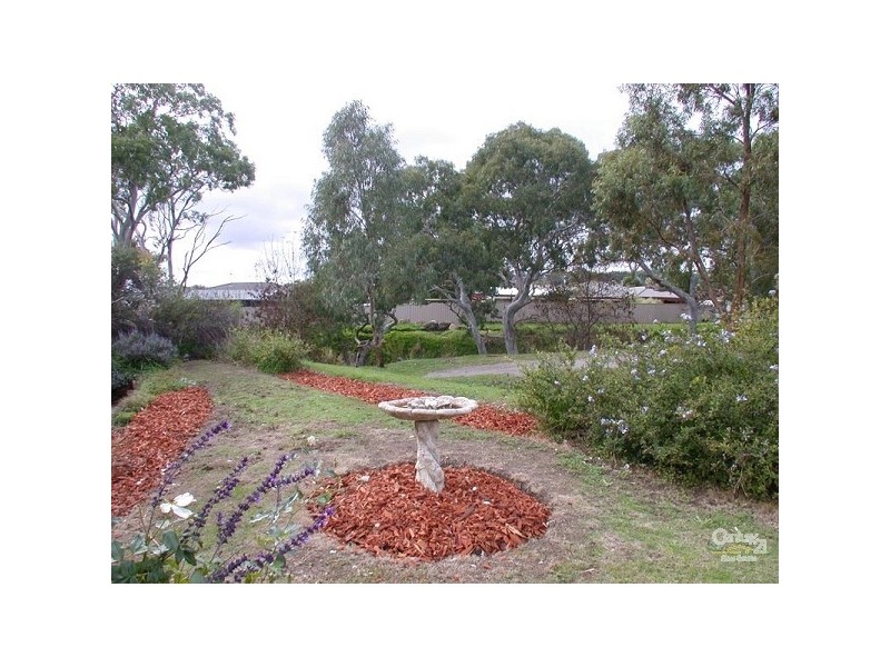 5 Montrose Ct, Onkaparinga Hills SA 5163