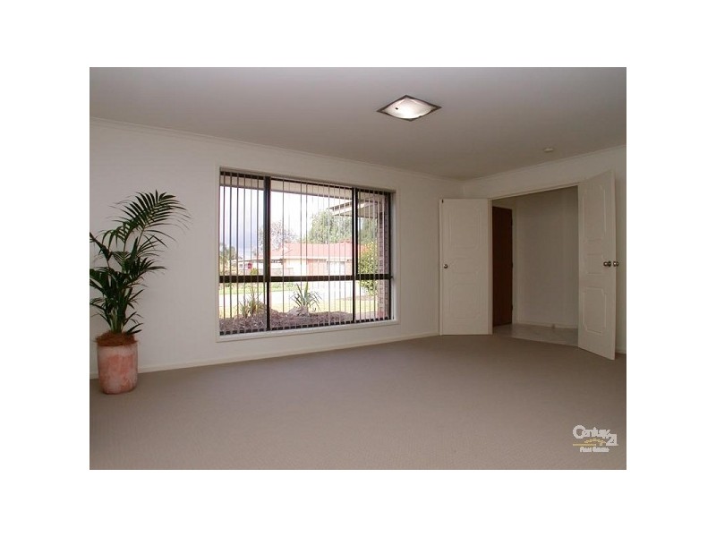 30 Kerrin Avenue, Morphett Vale SA 5162