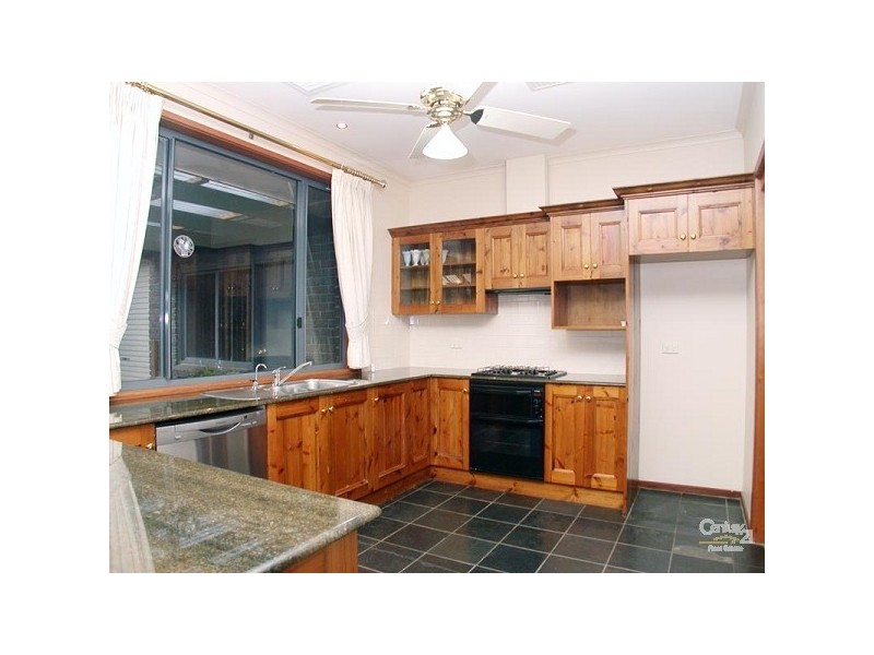 32 Knox Drive, Woodcroft SA 5162