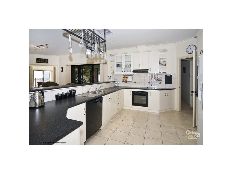 33 Rose Crescent, Mclaren Flat SA 5171