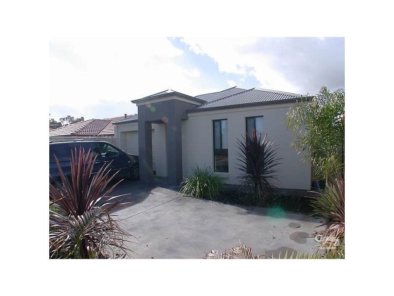 4 Robertson Street, Christies Beach SA 5165
