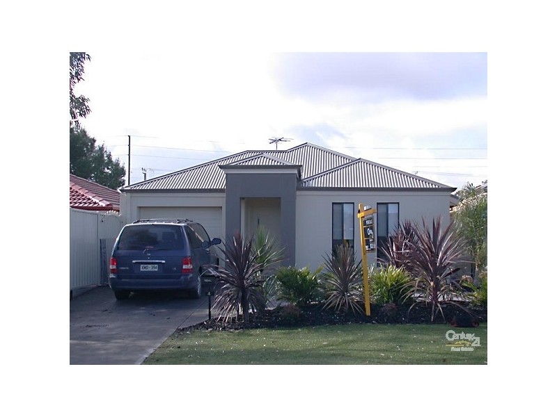 4 Robertson Street, Christies Beach SA 5165