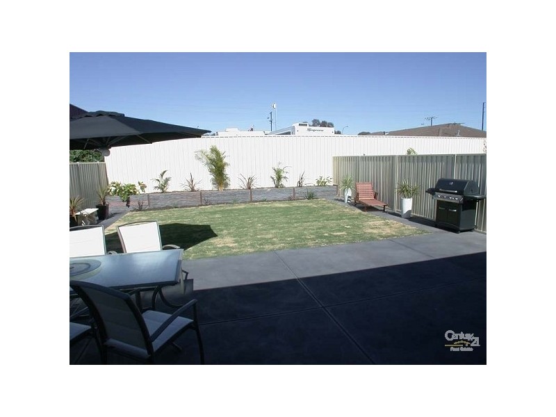 4 Robertson Street, Christies Beach SA 5165