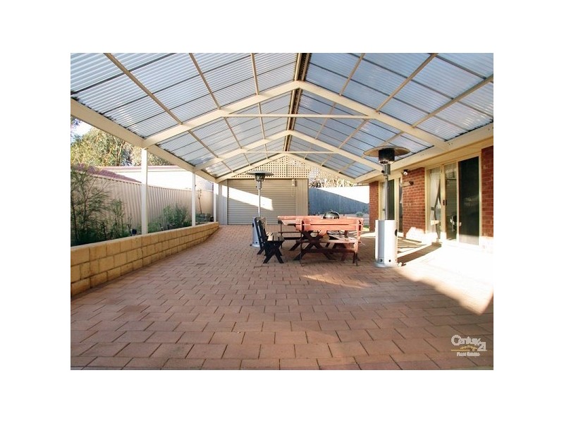 31 Tobin Crescent, Woodcroft SA 5162
