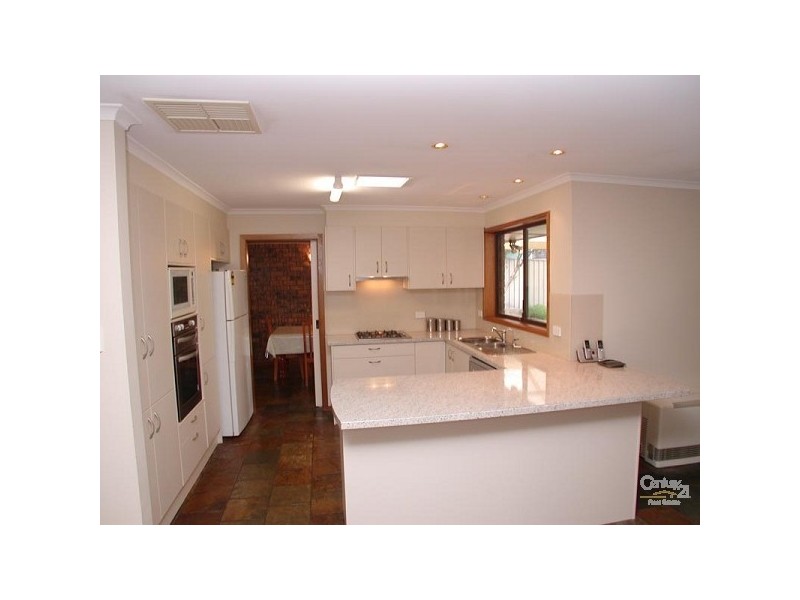 27 Campus Drive, Aberfoyle Park SA 5159