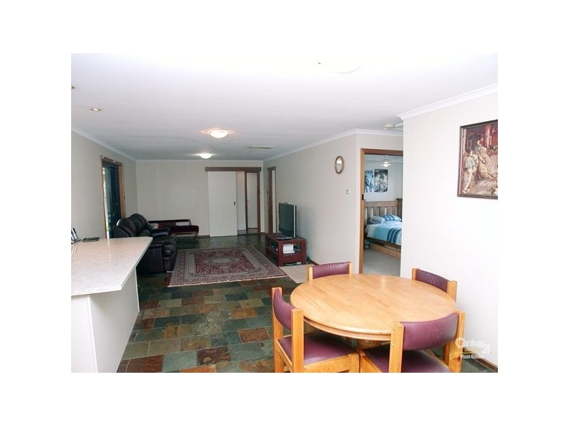 27 Campus Drive, Aberfoyle Park SA 5159