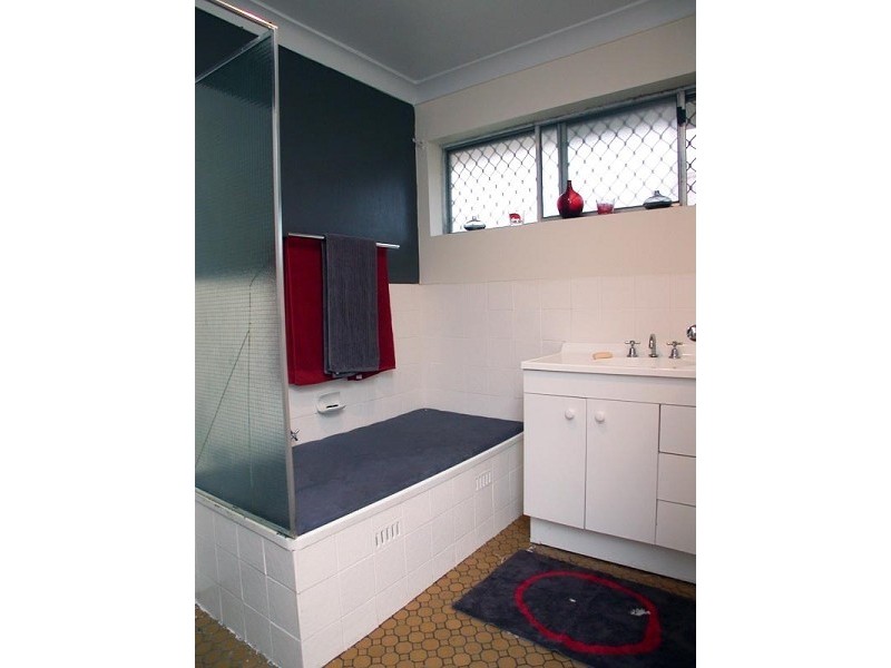 27 Matison Road, Morphett Vale SA 5162