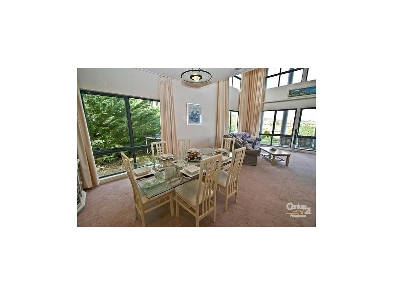 16 Highfield Drive, Aberfoyle Park SA 5159