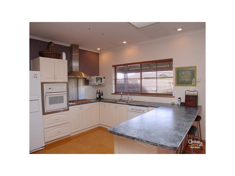 3 Digby Avenue, Mclaren Vale SA 5171