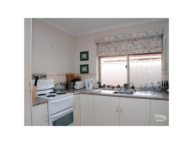 3/17 Simone Crescent, Morphett Vale SA 5162