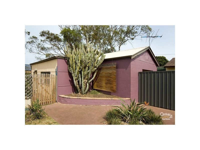 16 First Avenue, Moana SA 5169