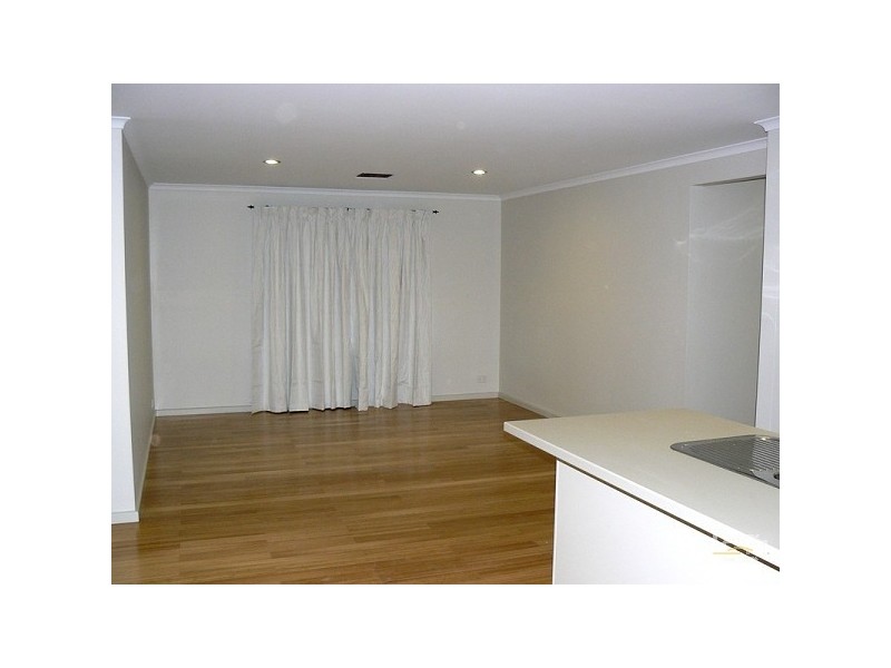 24 Arkle Place, Woodcroft SA 5162