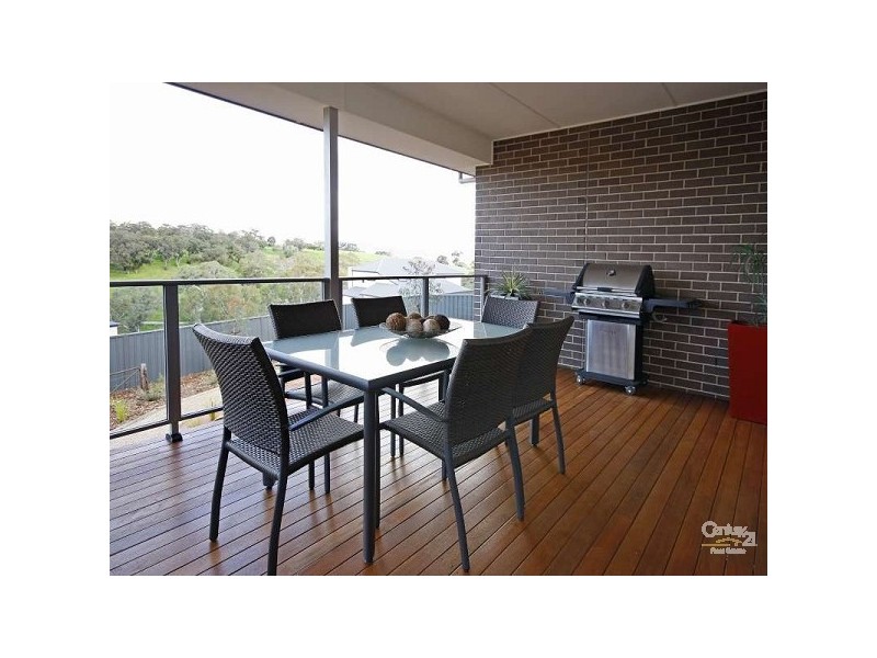 104 Highfield Drive, Craigburn Farm SA 5051
