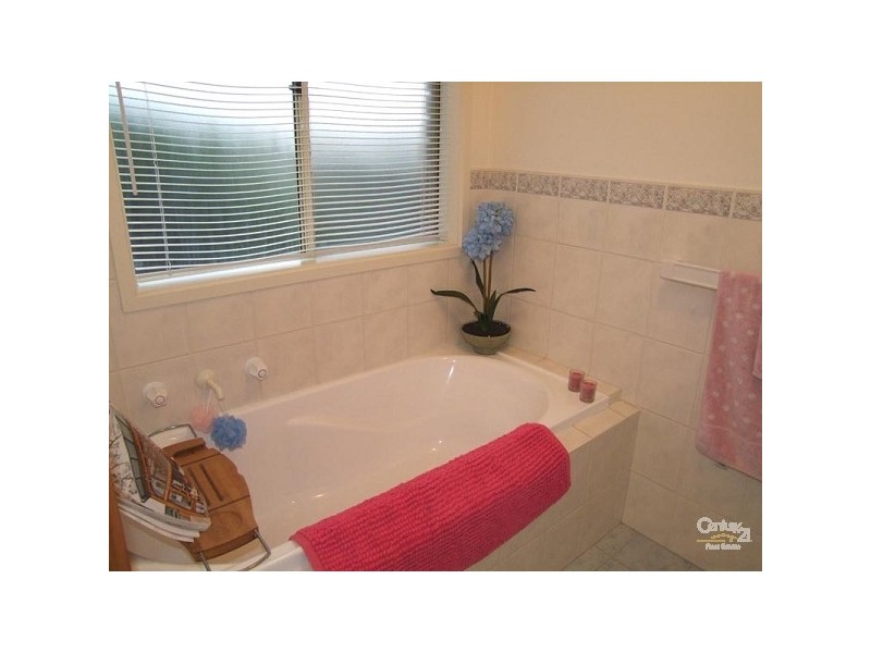 25 Talladira Way, Woodcroft SA 5162