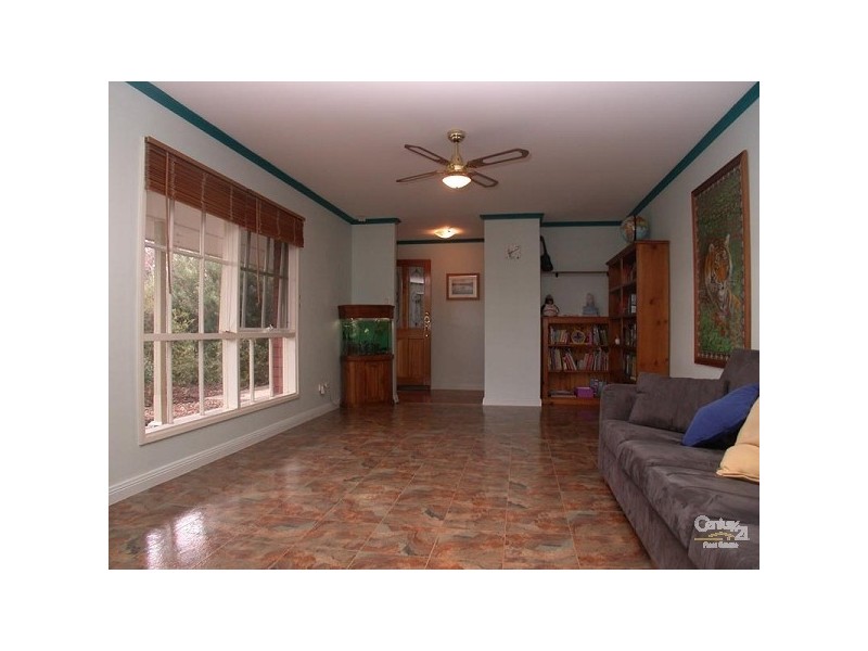 5 Equestrian Drive, Woodcroft SA 5162