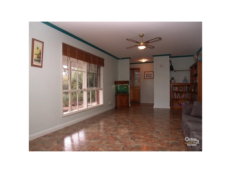 5 Equestrian Drive, Woodcroft SA 5162