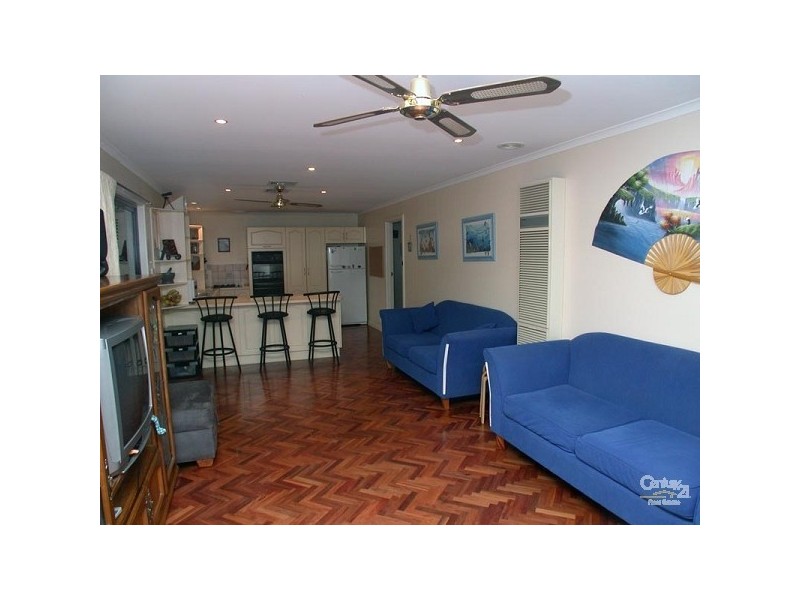 5 Equestrian Drive, Woodcroft SA 5162