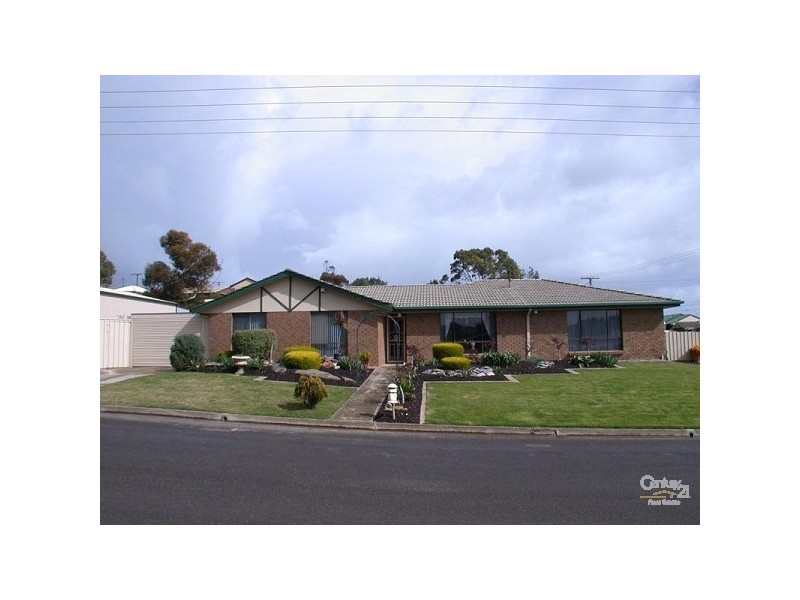 2 Bounty Street, Moana SA 5169