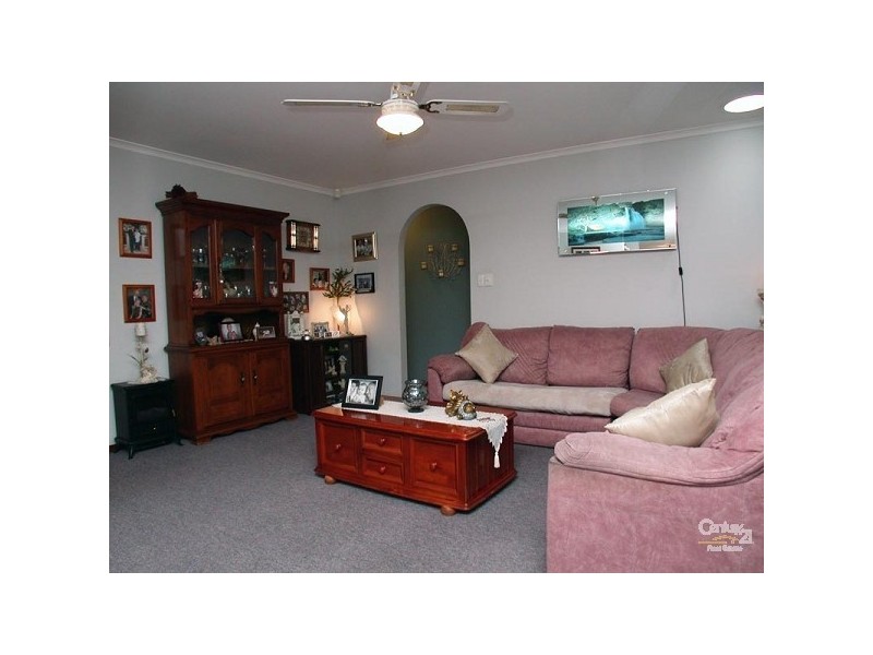 2 Bounty Street, Moana SA 5169