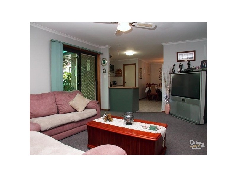 2 Bounty Street, Moana SA 5169