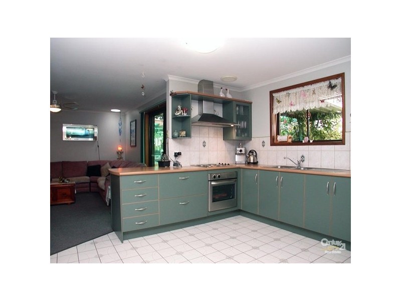 2 Bounty Street, Moana SA 5169