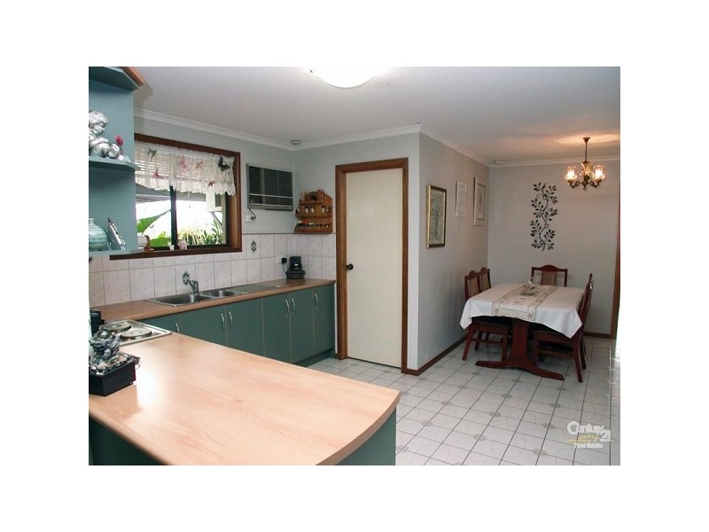 2 Bounty Street, Moana SA 5169