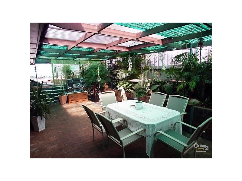 2 Bounty Street, Moana SA 5169