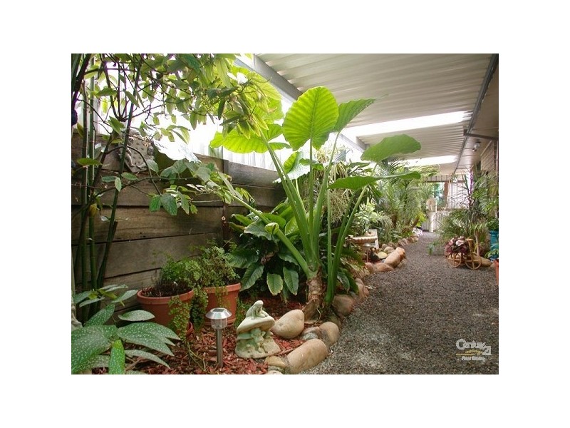 2 Bounty Street, Moana SA 5169