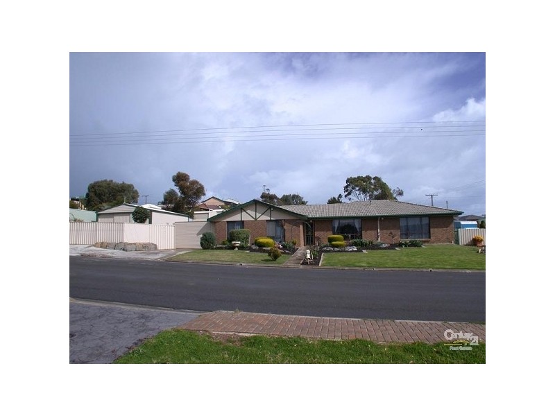 2 Bounty Street, Moana SA 5169