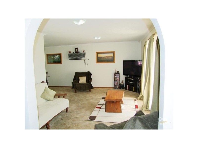 8 St Andrew s Way, Morphett Vale SA 5162