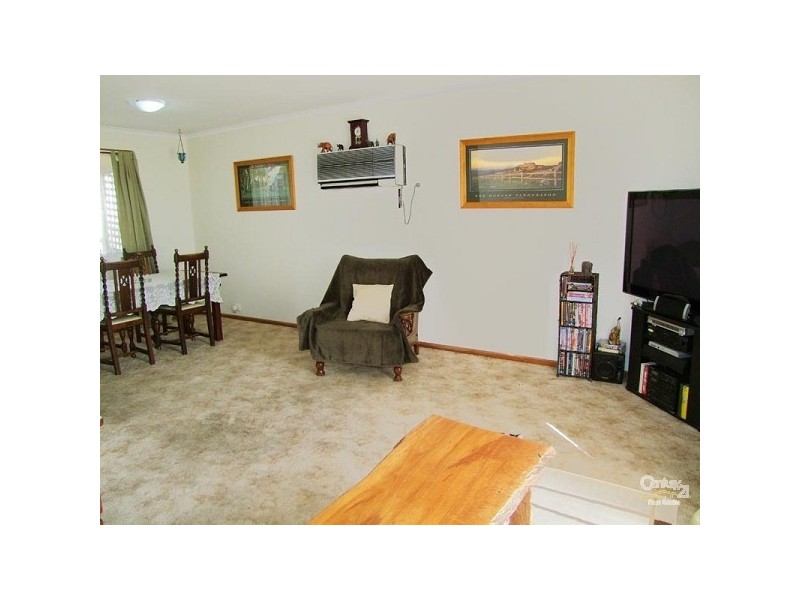 8 St Andrew s Way, Morphett Vale SA 5162