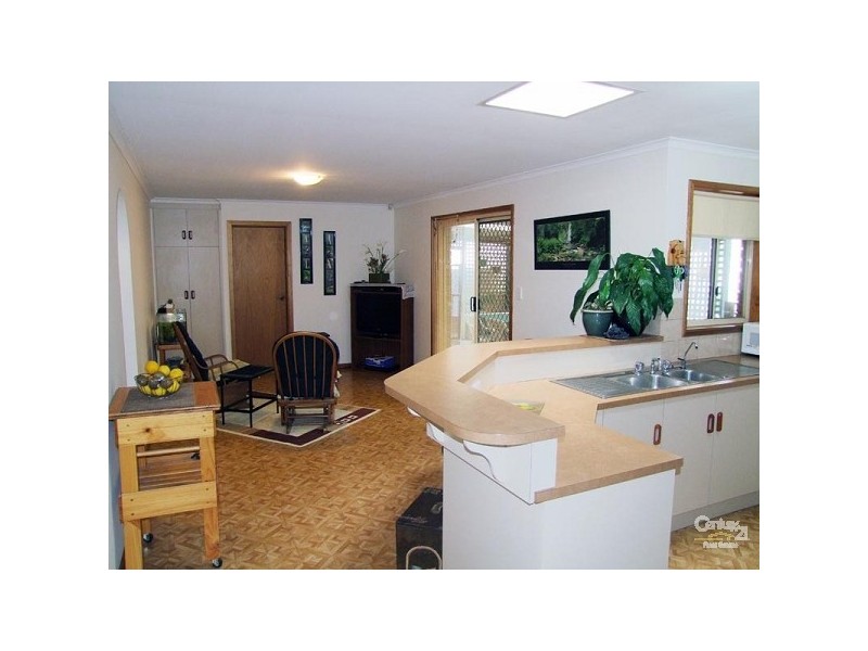 8 St Andrew s Way, Morphett Vale SA 5162