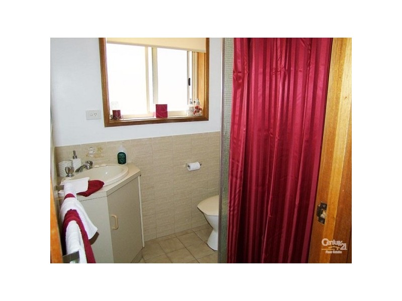 8 St Andrew s Way, Morphett Vale SA 5162