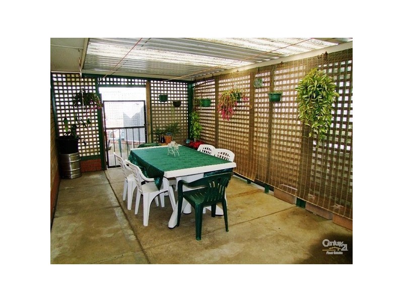 8 St Andrew s Way, Morphett Vale SA 5162