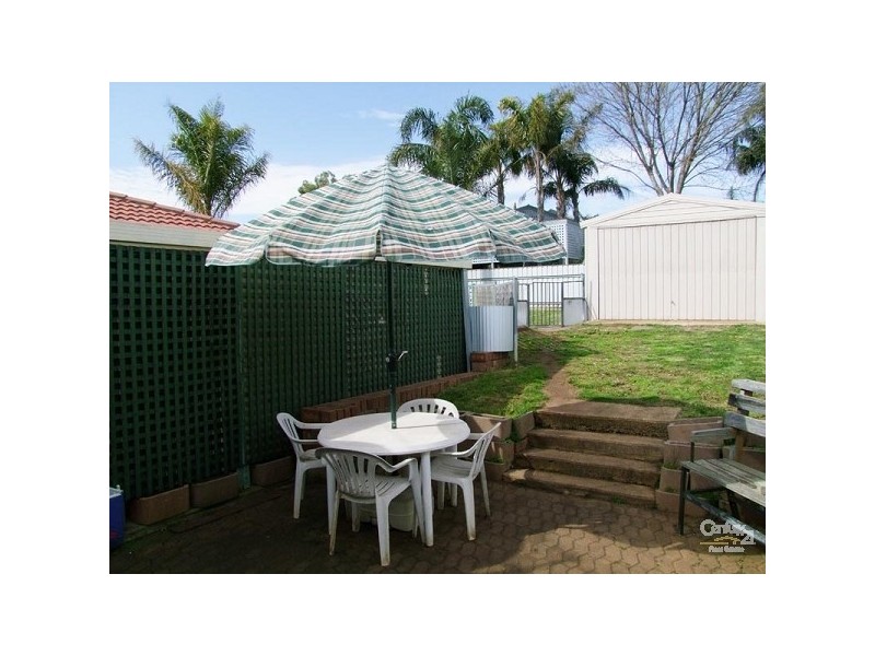 8 St Andrew s Way, Morphett Vale SA 5162