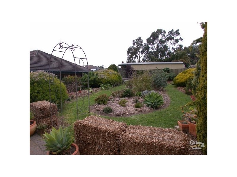 4 Salerno Court, Woodcroft SA 5162