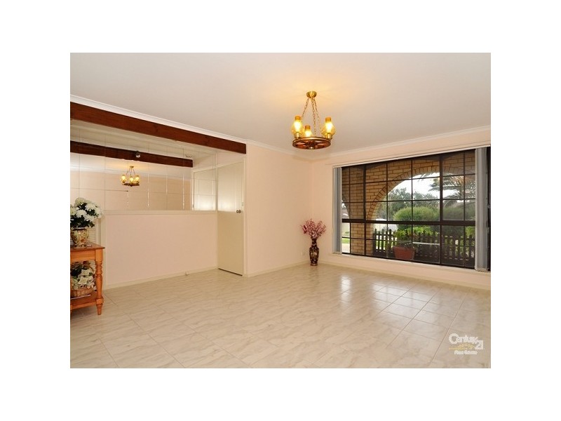 14 Valleyfair Rd, Hackham West SA 5163