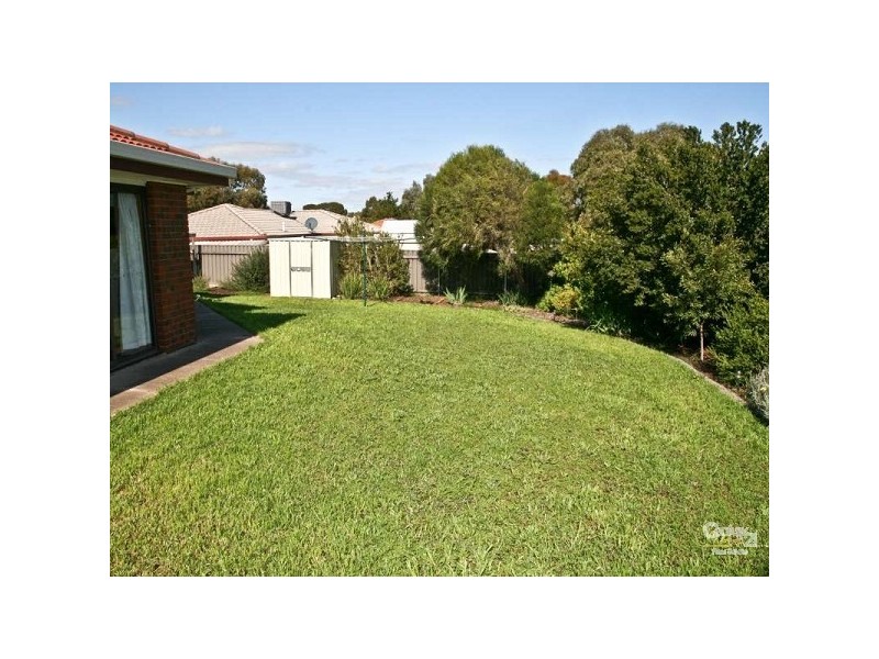 23 Sherebrooke Blvd, Woodcroft SA 5162